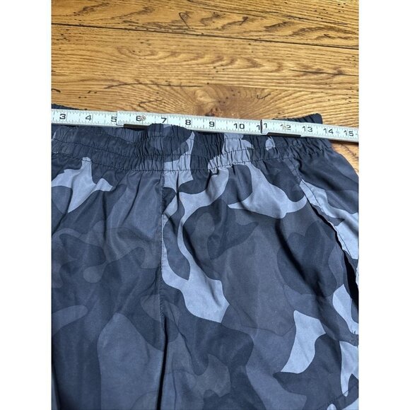 Athleta Shorts womens S Black Camo Racer Run Shortie Running Shorts Workout M1 - Picture 3 of 7